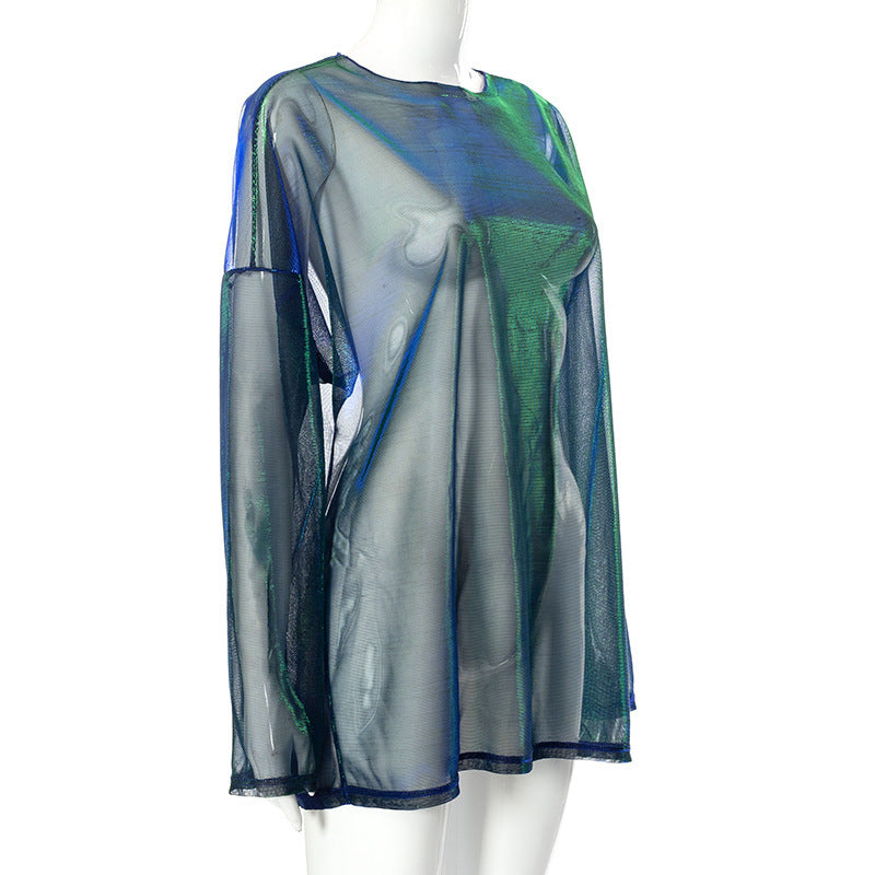 Top de cuello redondo en contraste con malla transparente y manga larga 