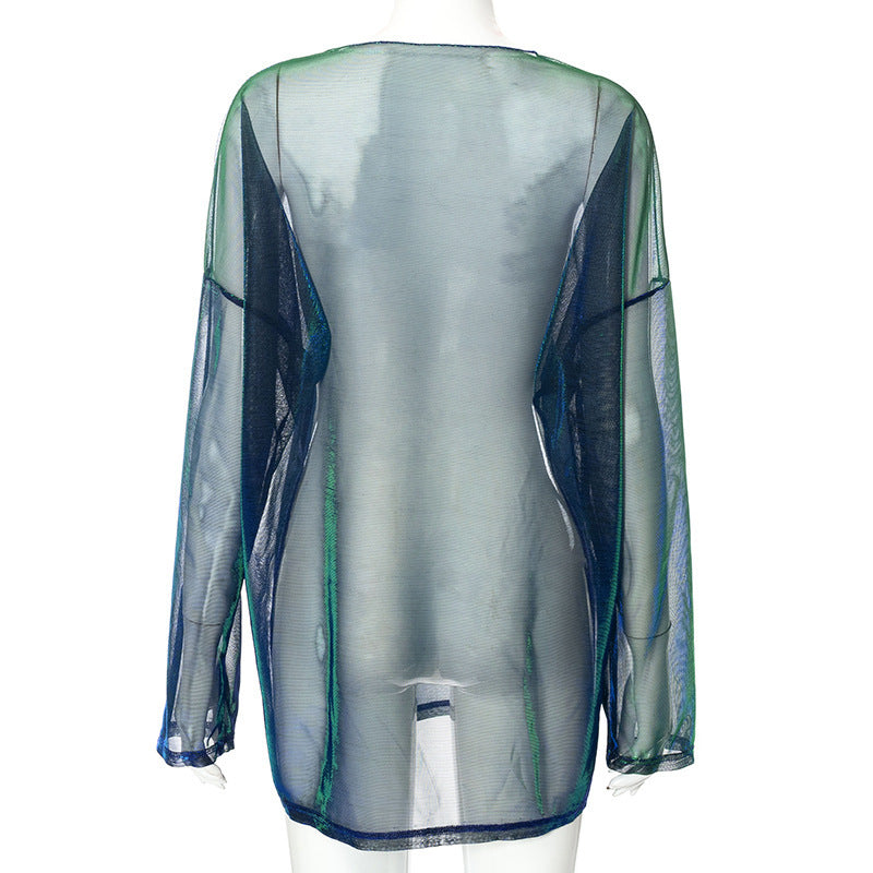 Top de cuello redondo en contraste con malla transparente y manga larga 