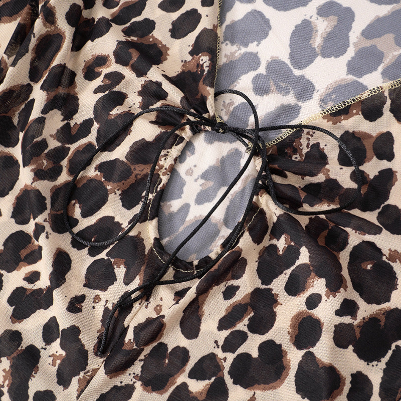 Top de manga larga acampanada con cuello en V y lazo anudado con estampado de leopardo 