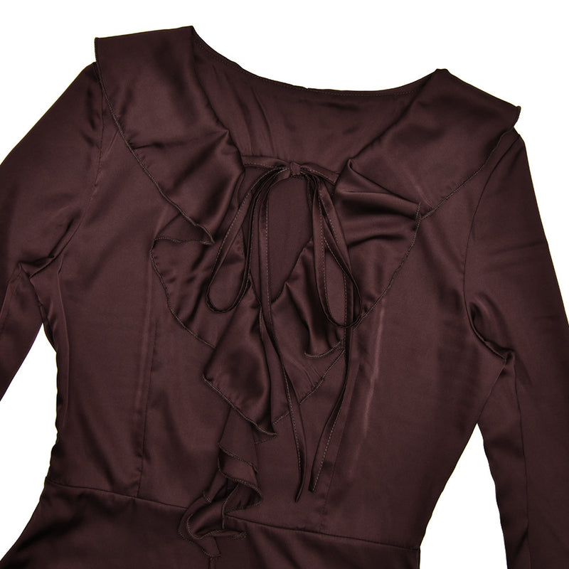 Robe mini froncée en satin à manches longues évasées et à volants 