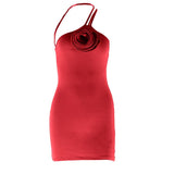 Vestido mini camisola sin espalda con apliques de flores irregulares 