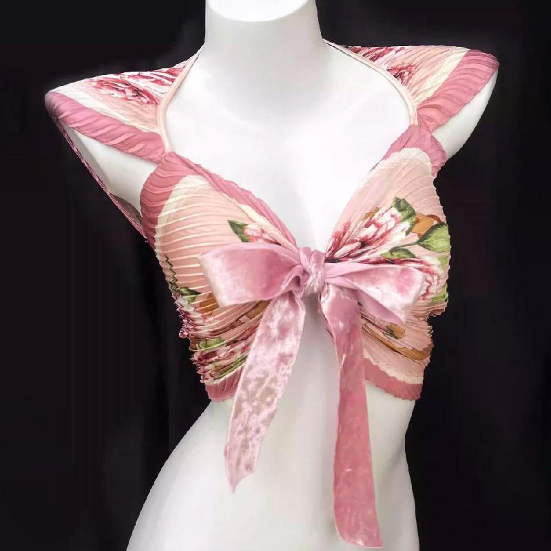 Ensemble jupe à volants et imprimé floral contrasté avec nœud papillon 