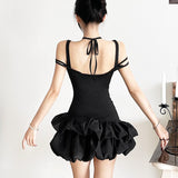 Vestido mini liso fruncido con escote halter y lazo calado 