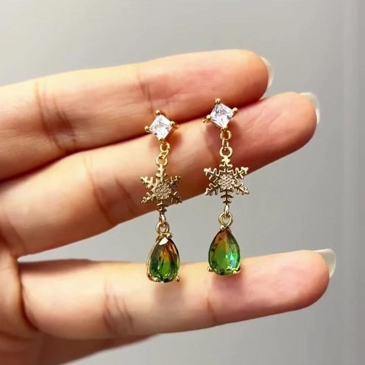 Pendientes colgantes con decoración de árbol de Navidad irregular