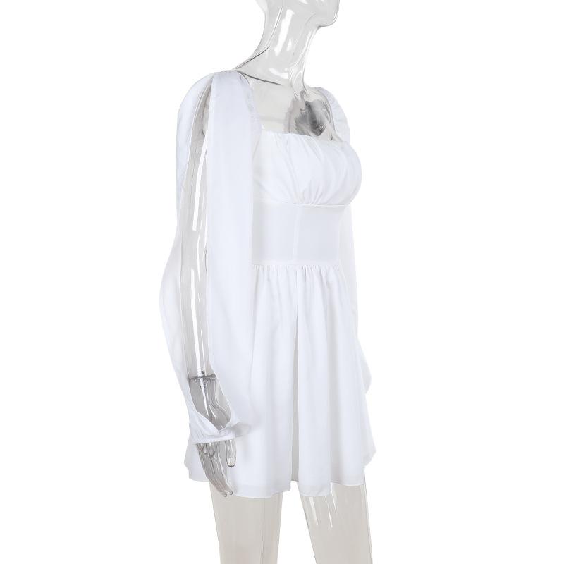 Vestido mini de manga larga con cuello cuadrado y fruncido con lazo 