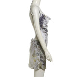 Mini-robe camisole contrastée à imprimé col bénitier et dos nu 
