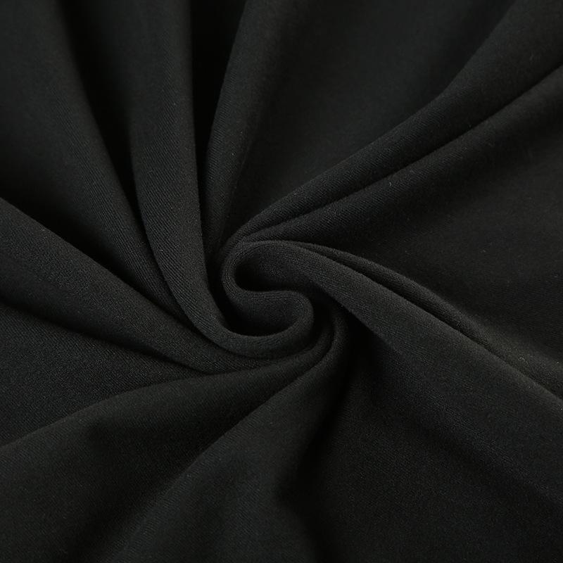 Robe longue à épaules dénudées et contraste irrégulier 