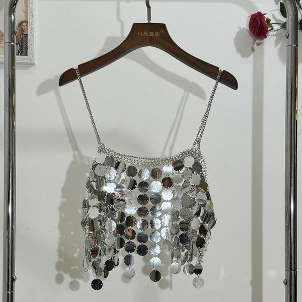 Haut camisole à col carré ajouré avec chaîne en métal pailleté 