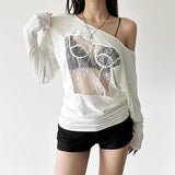 Top liso transparente de encaje de manga larga irregular 