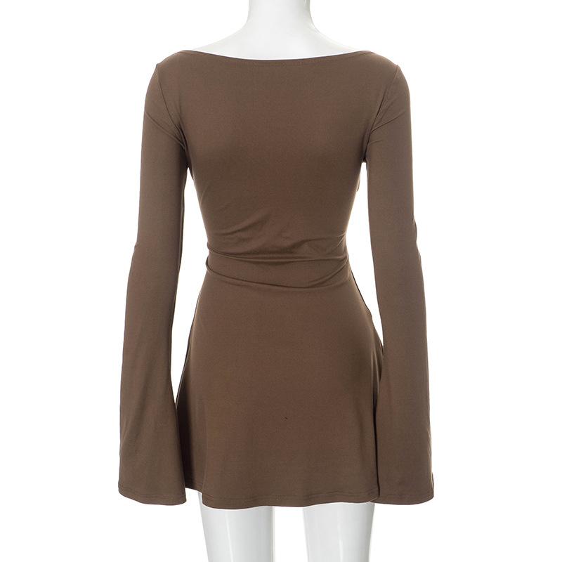 Vestido mini liso de cuello redondo y manga larga 