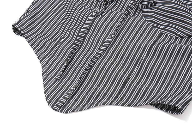 Haut tube rayé à lacets avec col en cœur et ourlet en dentelle 
