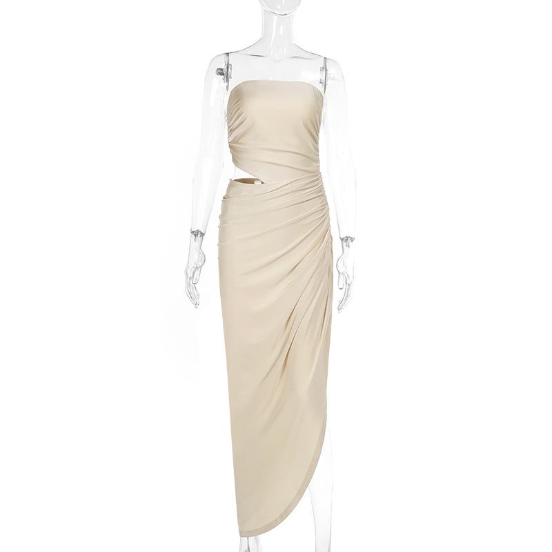 Vestido largo de tubo liso con frunces irregulares y huecos 
