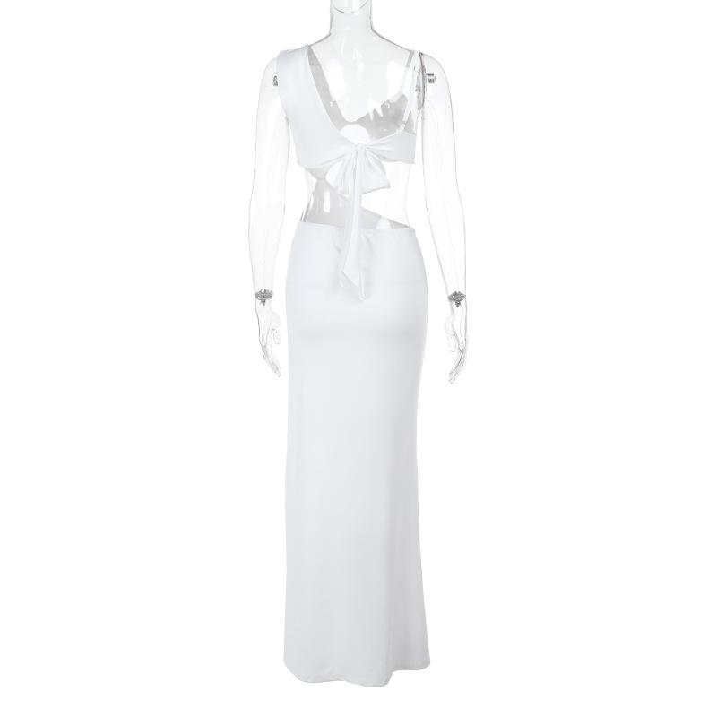 Robe longue unie à fronces et ajourées irrégulières 