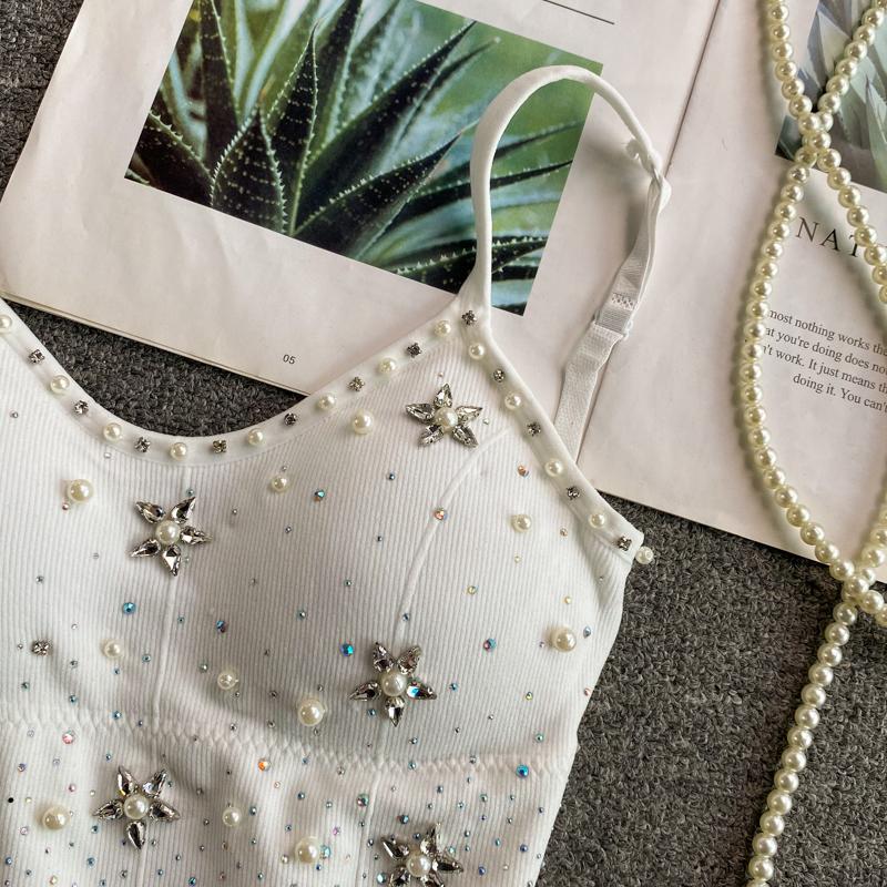 Haut camisole dos nu rembourré à col en V et perles 
