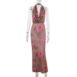 Robe longue froncée à imprimé fleuri et col bénitier 