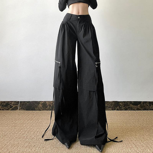 Pantalon droit taille haute avec poche zippée et bouton 
