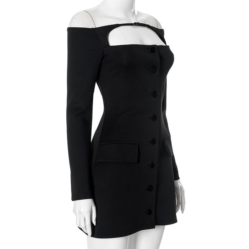 Vestido mini con botones, manga larga y hombros descubiertos 
