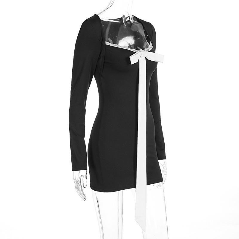 Vestido mini con escote en V, dobladillo de encaje y manga larga con lazo 