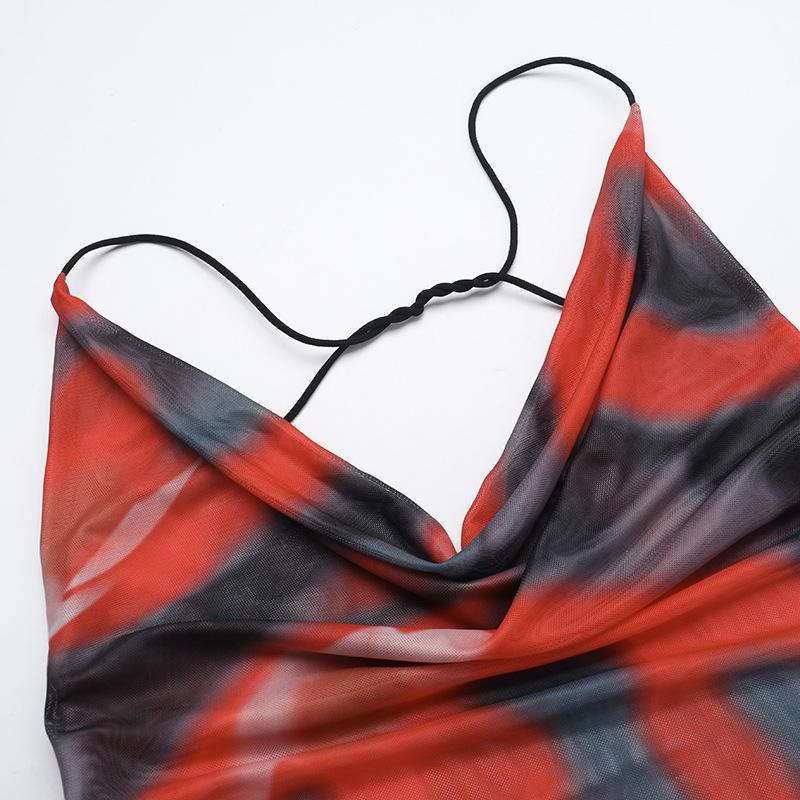 Robe longue à bretelles spaghetti et col bénitier en maille transparente 