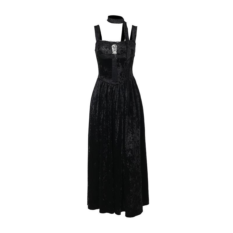 Vestido largo de terciopelo con escote cuadrado cruzado y dobladillo de encaje 