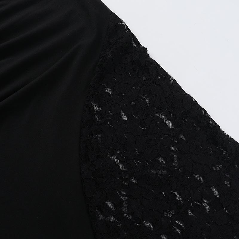 Robe longue froncée à col en V et licou en dentelle 