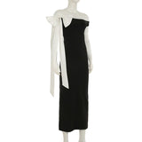 Robe longue à épaules dénudées et contraste irrégulier 