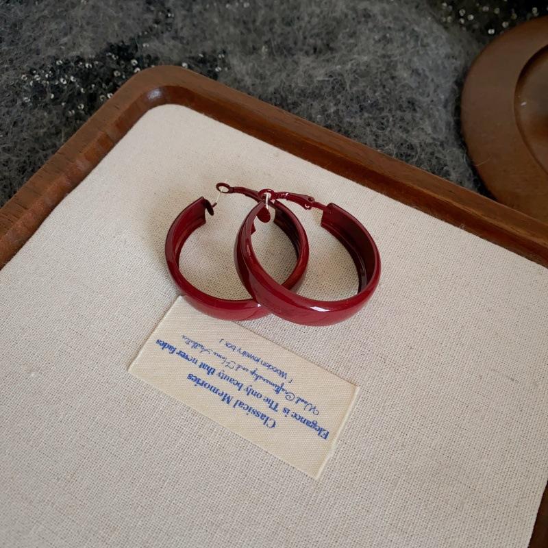 Pendientes con colgante de perla sintética con forma de corazón y lazo