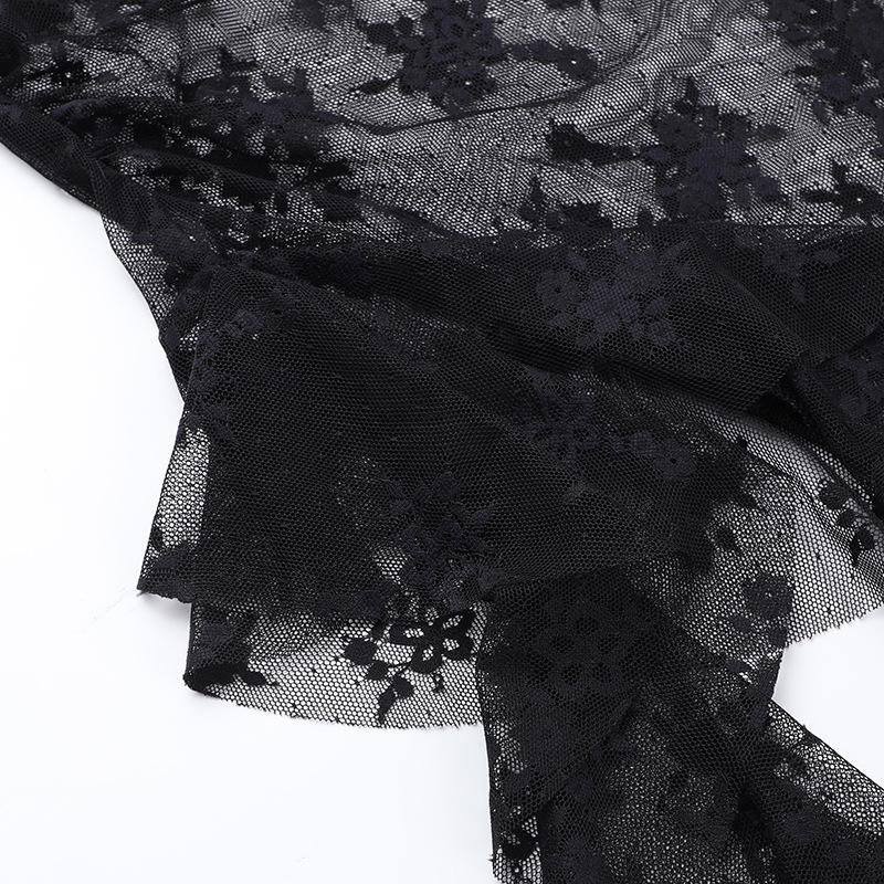 Mini-robe tube irrégulière avec appliques croisées en dentelle 