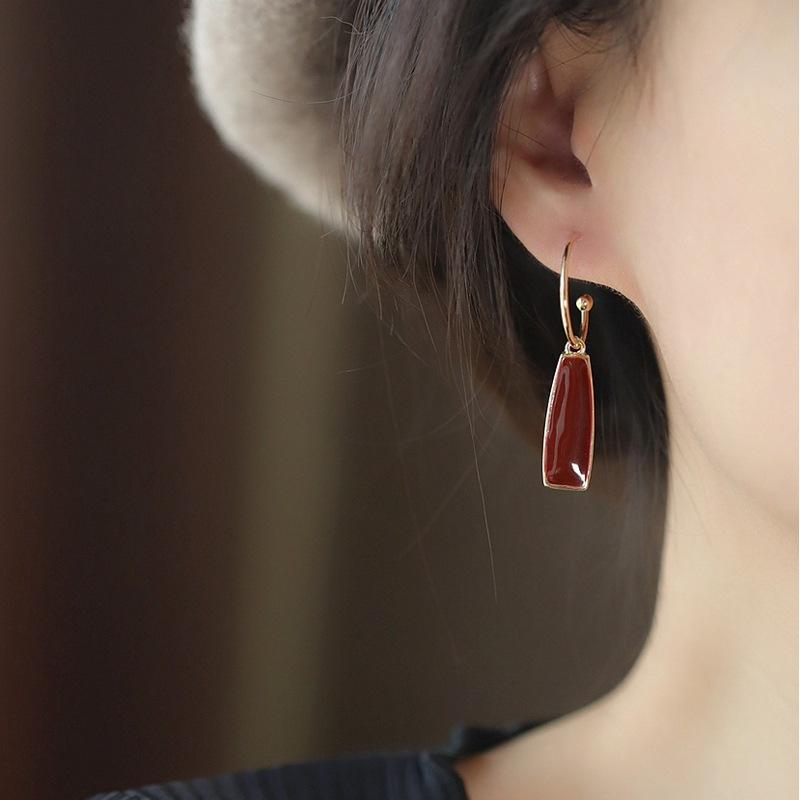 Pendientes con colgante de perla sintética con forma de corazón y lazo