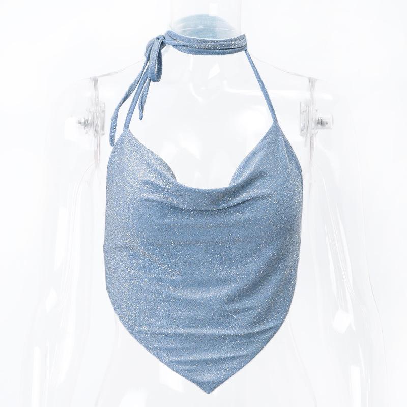 Top sin espalda, cuello vuelto, botones y lazo tipo halter 