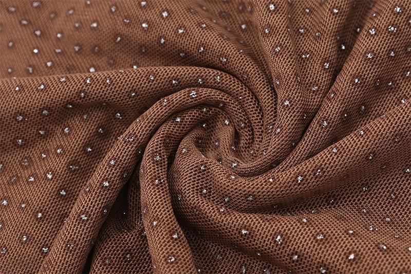 Mini-robe tube à volants en maille froncée et perles 