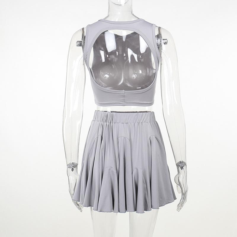 Conjunto de minifalda lisa con cuello redondo, fruncido y espalda descubierta 