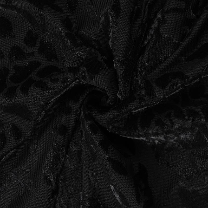 Vestido midi con abertura, cuello halter, lazo anudado y estampado 