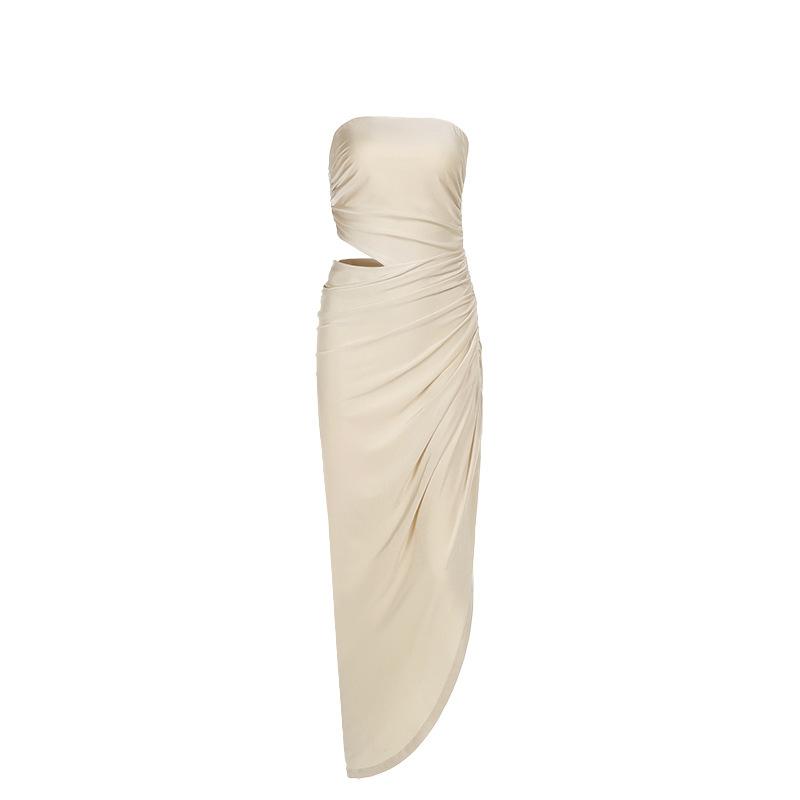 Vestido largo de tubo liso con frunces irregulares y huecos 