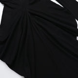 Robe longue froncée à manches longues et col en V avec ourlet en dentelle 