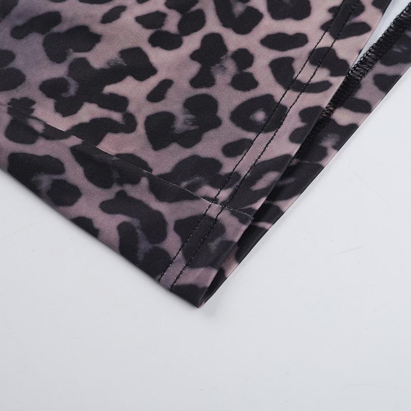 Vestido largo camisola con escote cuadrado y espalda descubierta con estampado de leopardo 
