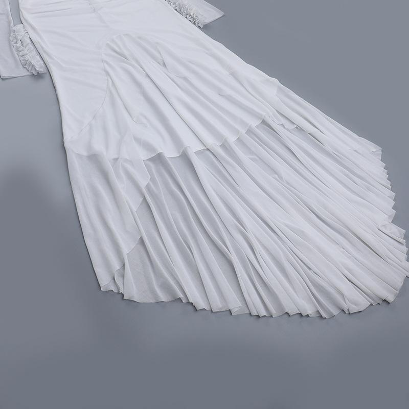 Robe longue en maille à volants et manches longues ajourées 
