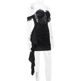 Mini-robe tube unie froncée à ourlet en dentelle irrégulière 