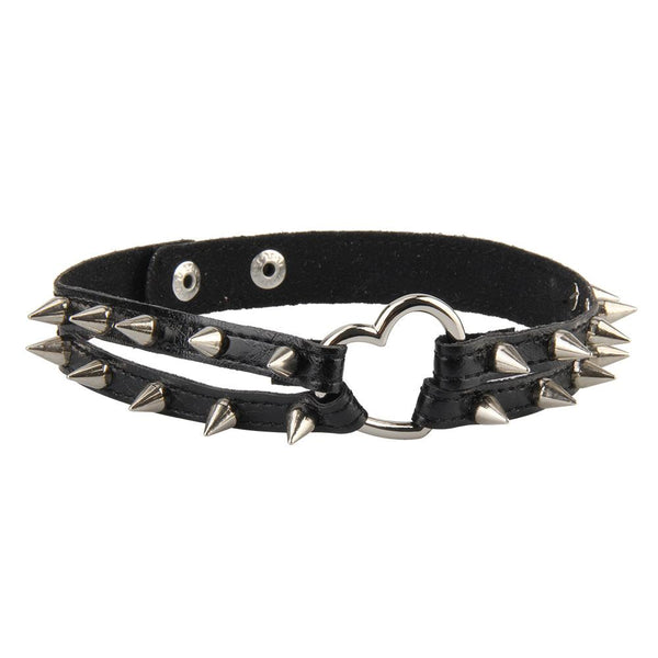 Collier ras du cou en cuir PU avec rivets en forme de cœur