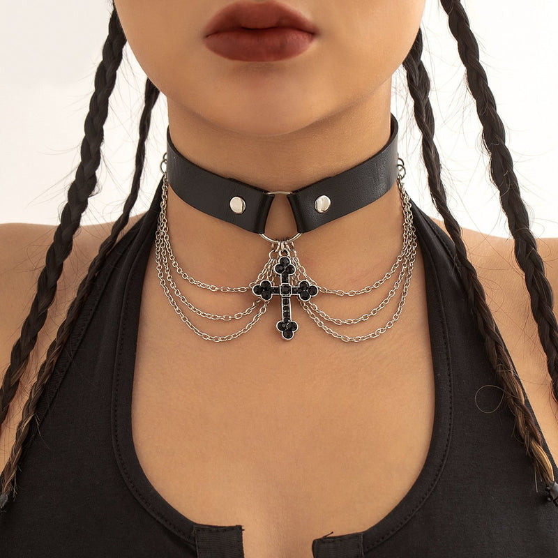 Metal chain cross decor choker necklace