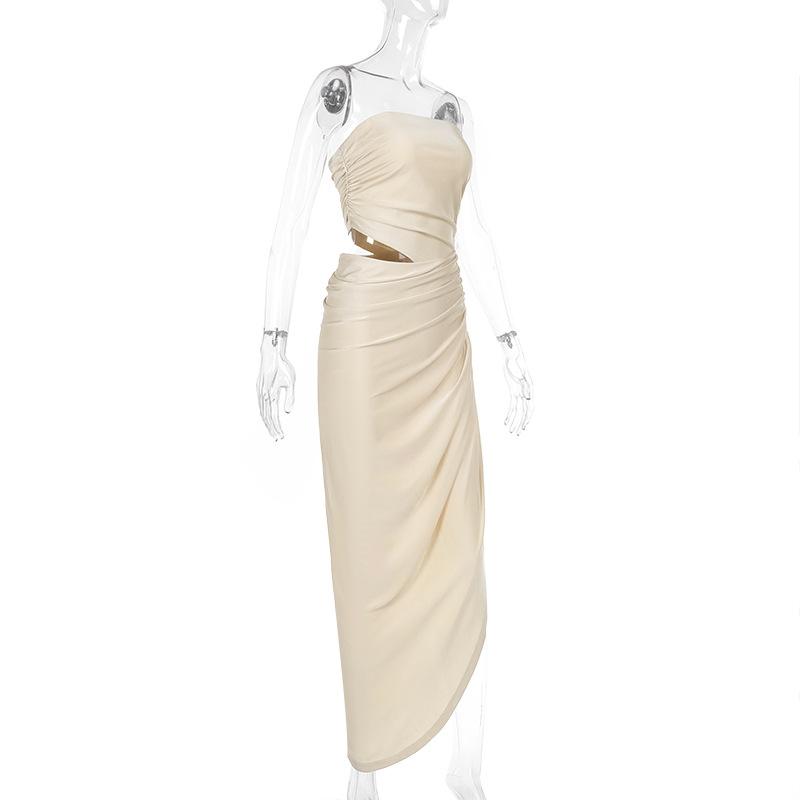 Vestido largo de tubo liso con frunces irregulares y huecos 