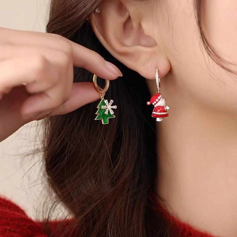 Pendientes colgantes con decoración de árbol de Navidad irregular