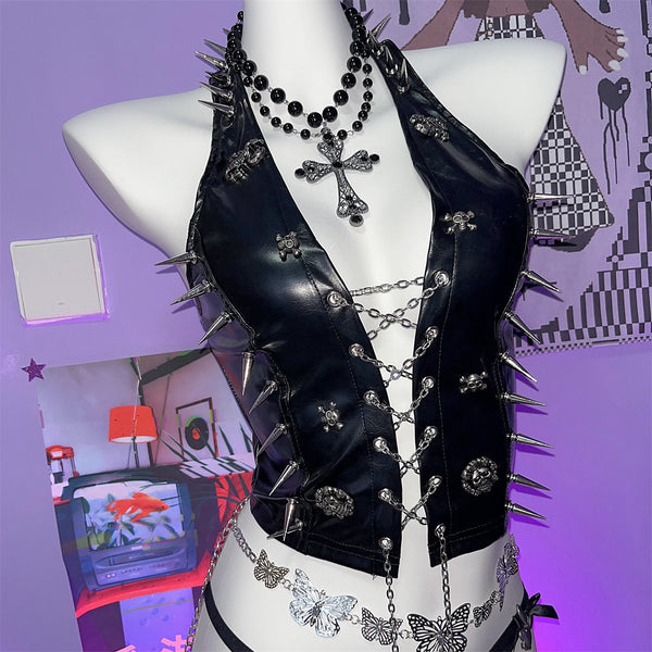 Haut en cuir PU avec lacets et chaîne en métal et applique tête de mort 