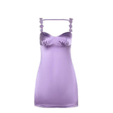 Mini-robe caraco froncée avec appliques de fleurs et col en V 
