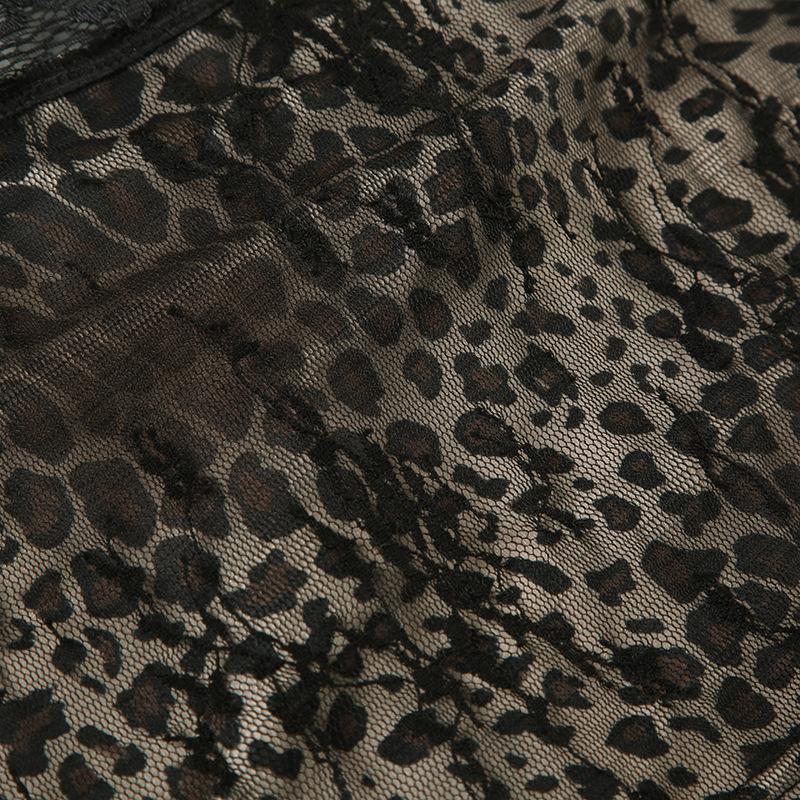 Haut camisole dos nu à imprimé léopard et col en V avec ourlet en dentelle 