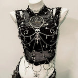 Conjunto de minifalda con cremallera, cadena de metal, anillo en O y aplique de calavera 