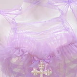 Mini-robe froncée avec ourlet en dentelle, volants et nœud papillon 