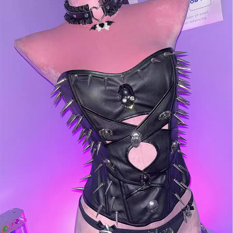 Top de tubo con apliques de calavera de cuero PU ahuecado 