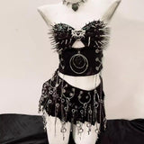 Haut à col en cœur avec rivets ajourés et appliqués 