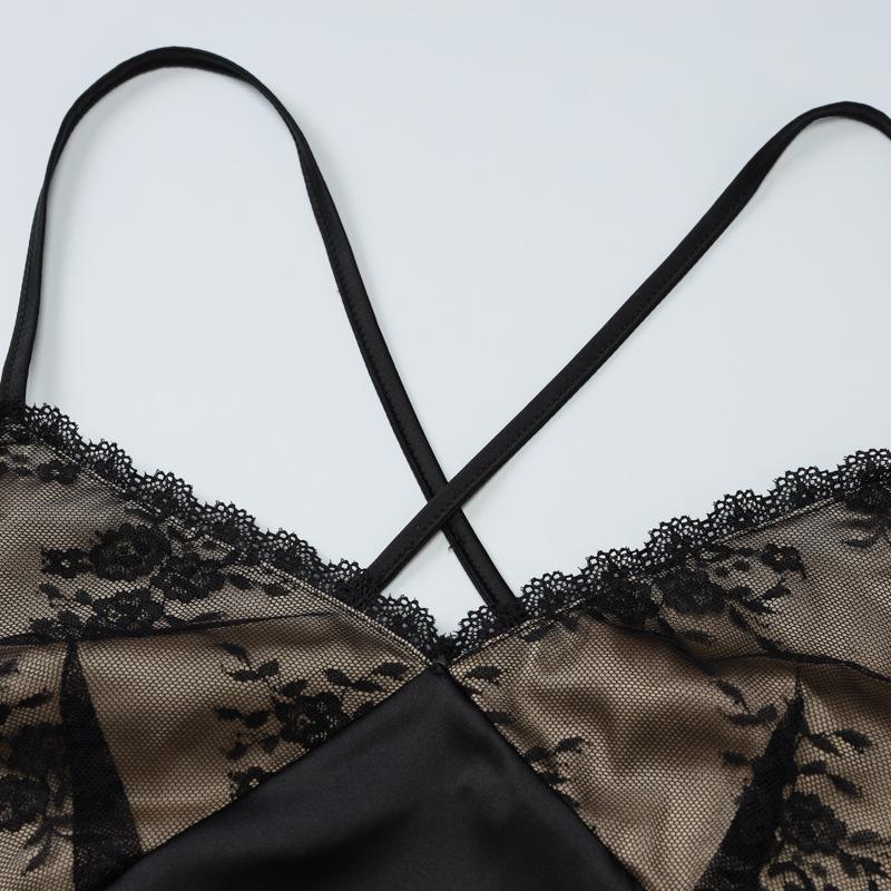 Robe longue camisole à ourlet en dentelle, col en V, fermeture éclair et dos croisé 